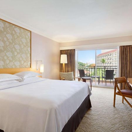 Hilton Guam Resort & Spa Тумон Екстериор снимка