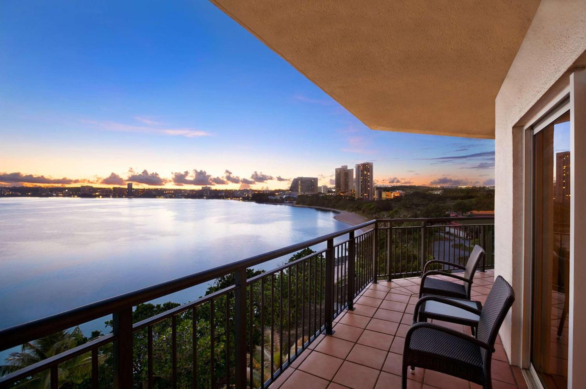 Hilton Guam Resort & Spa Тумон Екстериор снимка