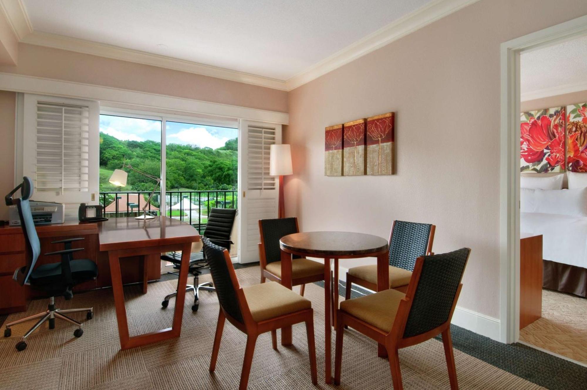 Hilton Guam Resort & Spa Тумон Екстериор снимка
