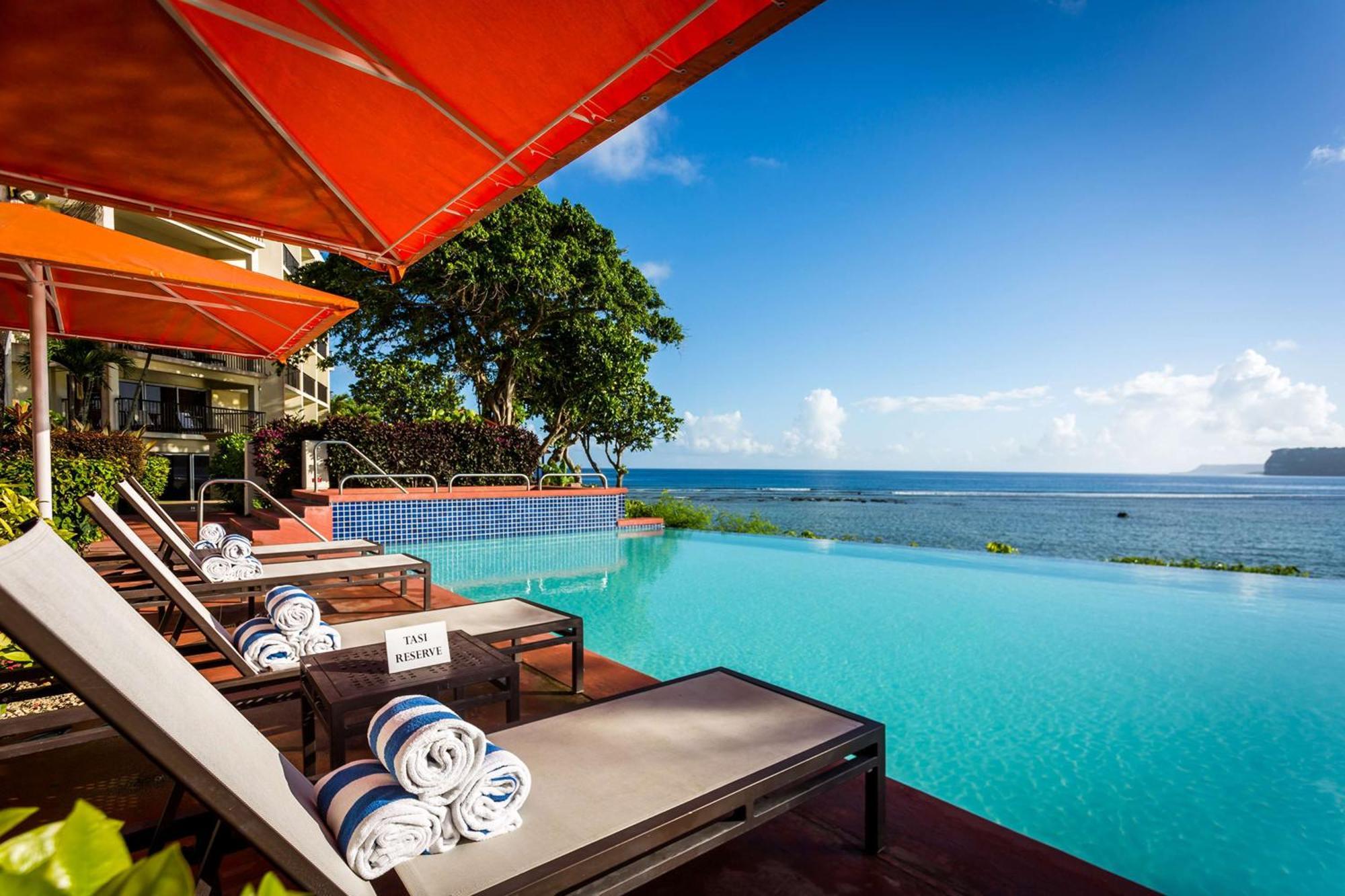 Hilton Guam Resort & Spa Тумон Екстериор снимка