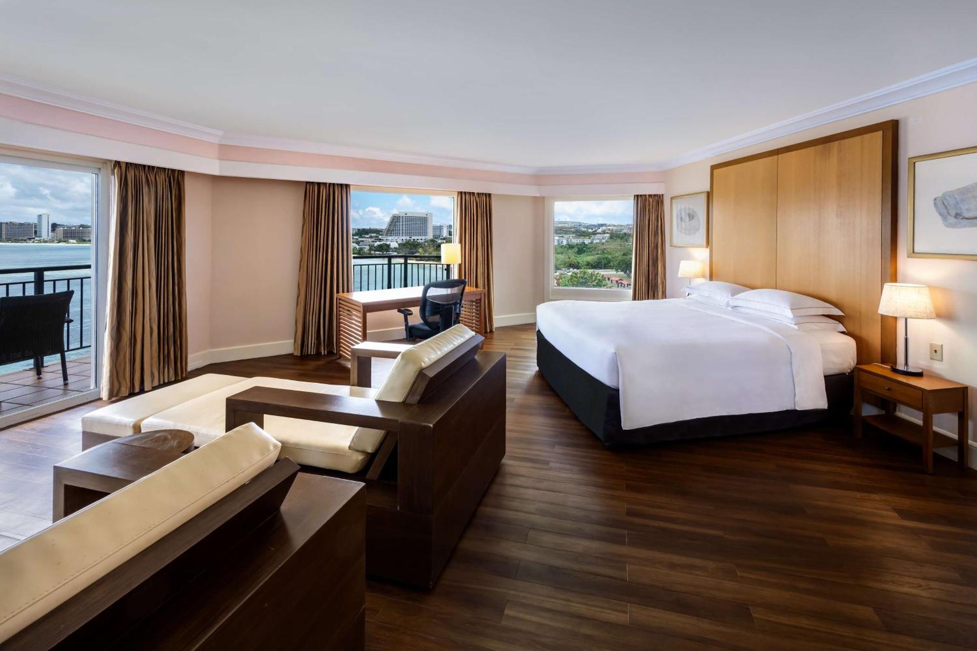 Hilton Guam Resort & Spa Тумон Екстериор снимка