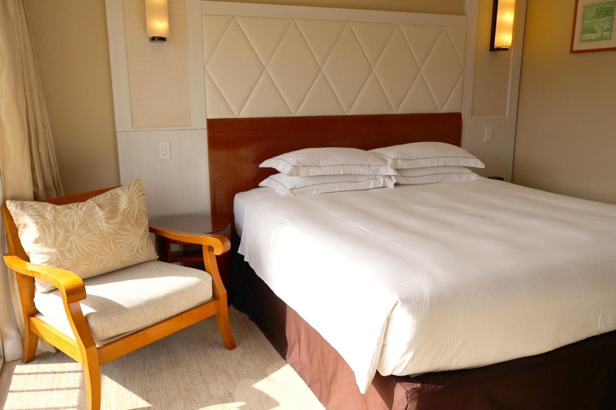 Hilton Guam Resort & Spa Тумон Екстериор снимка