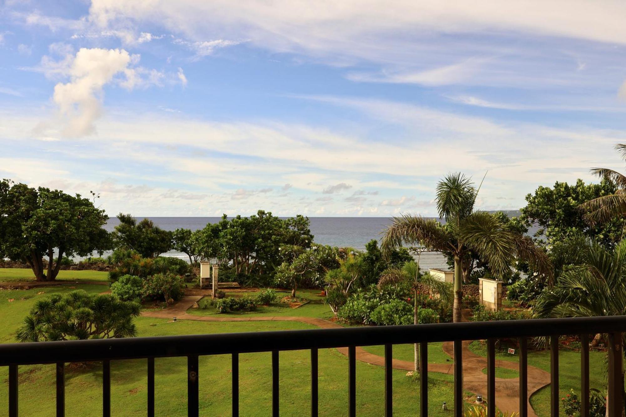 Hilton Guam Resort & Spa Тумон Екстериор снимка